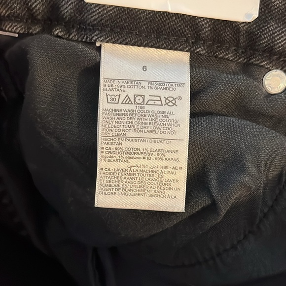 Old Navy Low Rise O.G. Loose Jeans - Picture 7 of 7